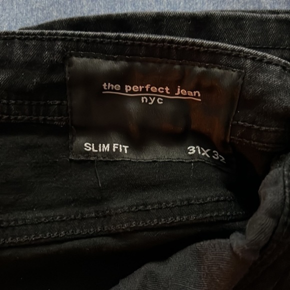 THE MOST COMFORTABLE JEANS YOU’LL FIND!! - Picture 4 of 5